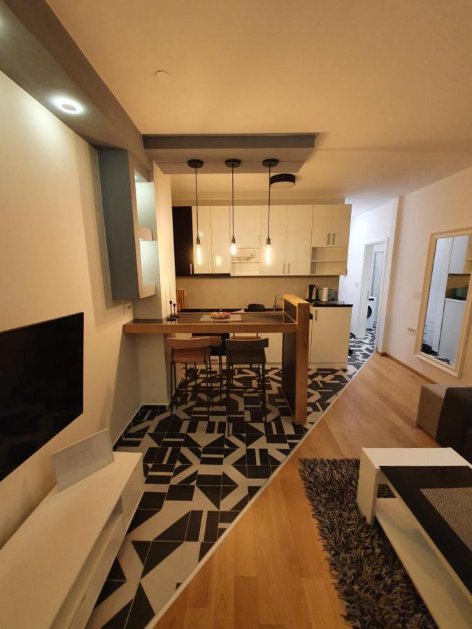Lux Opera 2 Apartman Banja Luka Kültér fotó